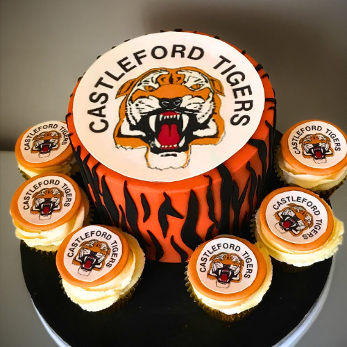 Castleford Tigers Celebration Cake & Cupcakes – Roaring Showstopper